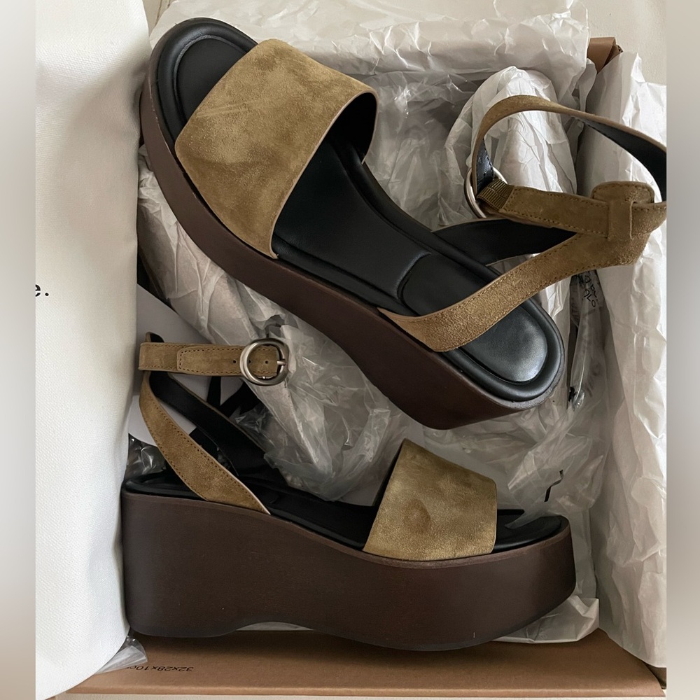 NIB Vince Camuto Philipa olive wood khaki tan suede flatform ankle strap size 7